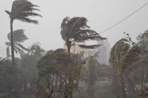 সন্ধ্যার মধ্যে সাত অঞ্চলে ঝড়ের আশঙ্কা