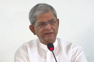দুর্গাপূজায় ষড়যন্ত্র রুখতে সজাগ থাকতে হবে: মির্জা ফখরুল