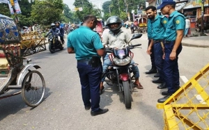 ডিএমপির অভিযানে ঢাকায় একদিনে ১৯৯৯ মামলা
