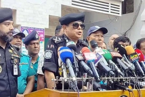  দুর্গাপূজা ঘিরে রাজধানীসহ সারাদেশে র‌্যাবের টহল