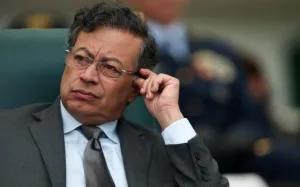 কলম্বিয়ার প্রেসিডেন্টের ভিসা বাতিল করল যুক্তরাষ্ট্র