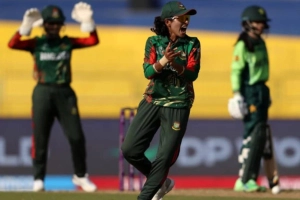 






নারী বিশ্বকাপে বাংলাদেশের বিধ্বংসী বোলিংয়ে ধস পাকিস্তান 




 



 