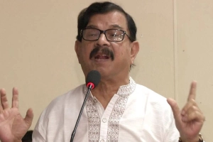 শাপলা পেলেই মামলা বাতিল: মান্নার চমকপ্রদ ঘোষণা