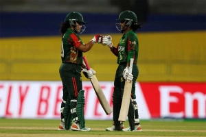 টাইগ্রেসদের টানা জয় শিকার, নারী বিশ্বকাপে ইংল্যান্ডের মোকাবিলা