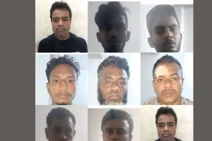 রাজধানীতে বিশেষ অভিযানে ৯ অ’পরাধী গ্রে’প্তার