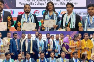 মালদ্বীপে প্রবাসী চার বাংলাদেশির হাতে হিউম্যান হারমনি অ্যাওয়ার্ড