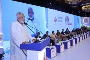 ১২ কেজির সিলিন্ডার ১ হাজার টাকার কমে বিক্রি হওয়া উচিত: জ্বালানি উপদেষ্টা