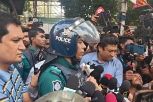 আন্দোলন থেকে শিক্ষকদের গ্রেপ্তারের ব্যাপারে যা বললেন ডিসি