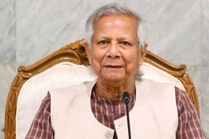 প্রধান উপদেষ্টার সাথে রাজনৈতিক দলের জরুরি বৈঠক