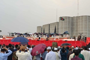 একে একে উপস্থিত হচ্ছেন ‘জুলাই সনদ’ স্বাক্ষর অনুষ্ঠানে