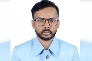 রিয়া মনিকে তালাক দিয়ে কি করবেন হিরো আলম? 