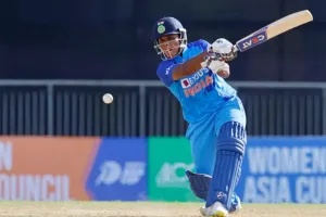 সেঞ্চুরিতে নতুন বিশ্বরেকর্ড গড়লেন ভারতীয় ব্যাটার
