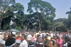 প্রজ্ঞাপন প্রত্যাখ্যান করলেন শিক্ষকরা, আন্দোলন চলবে