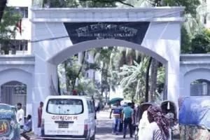 রূপনগর অগ্নিকাণ্ড: নি’হত ১৬ জনের মরদেহ পরিবারের কাছে হস্তান্তর
