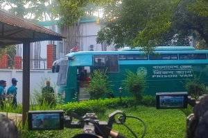 ট্রাইব্যুনালে আনা হয়েছে সেনা হেফাজতে থাকা কর্মকর্তাদের