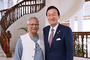প্রধান উপদেষ্টার সঙ্গে জাপানের রাজনীতিবিদ মিকি ওয়াতানাবের বৈঠক