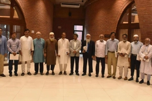 ঐকমত্য কমিশনের সঙ্গে জুলাই শহীদ পরিবারবর্গের বৈঠক