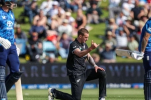 ১২ বছর পর ইংল্যান্ডকে হারিয়ে ইতিহাস গড়ল নিউজিল্যান্ড