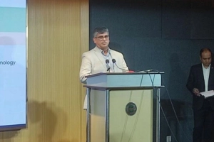 চোরাই ও অবৈধ ফোন নিয়ন্ত্রণে বিটিআরসির বড় উদ্যোগ