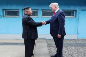 ট্রাম্পের আমন্ত্রণ প্রত্যাখ্যান কিমের, কারণ কী?