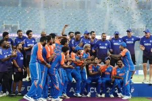 ২ দিনের মধ্যে ট্রফি না পেলে আইসিসিতে জানাবে ভারত