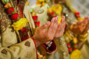 নবদম্পতির প্রথম রাতে করণীয় আমল ও দোয়া