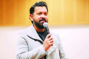 তাহসানের ঘোষণা 'ন্যাশনাল ইস্যু' হওয়ায় তিনি বিস্মিত