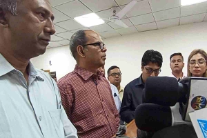 ইসি সাংবাদিকদের নীতিমালা সংশোধনের আশ্বাস দিয়েছে