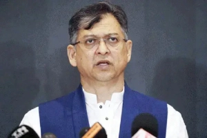 আমজনতার তারেক রহমানকে দেখতে যাচ্ছেন সালাহউদ্দিন আহমদ