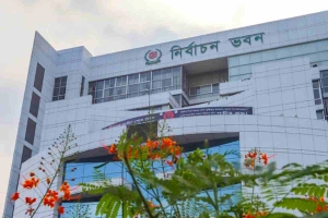 নাশকতার আ’তঙ্কে নড়েচড়ে বসেছে নির্বাচন কমিশন
