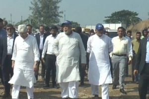 ভোলায় সার কারখানা পরিদর্শনে তিন মন্ত্রণালয়ের উপদেষ্টা