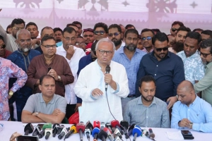 অন্তর্বর্তী সরকারের প্রতি বিএনপির আস্থা এখনো অটুট: রিজভী