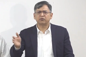 শেখ হাসিনার বিরুদ্ধে ওইসব বুদ্ধিজীবীরা আজও নীরব: সালাহউদ্দিন