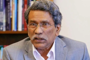 যুক্তরাষ্ট্র সফর শেষে দেশে ফিরলেন অধ্যাপক আলী রীয়াজ