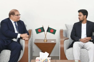 উপদেষ্টা আসিফ মাহমুদের সঙ্গে পাকিস্তানের হাইকমিশনারের সাক্ষাৎ