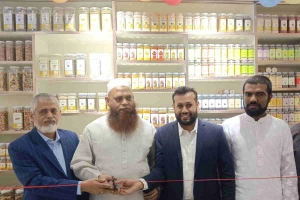 পুরানা পল্টনে একিউর-এর ১৪তম শাখার বর্ণিল উদ্বোধন