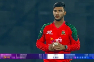 বাংলাদেশ বনাম পাকিস্তান: ৪ উইকেট হারিয়ে বিপদে পাকিস্তান-সরাসরি দেখুন