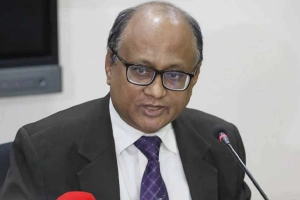 হলফনামায় দেশের বাইরে থাকা সম্পদও অন্তর্ভুক্ত করতে: দুদক চেয়ারম্যান