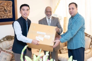 






ভুটানের শীর্ষ নেতাদের উপহার ও খালেদা জিয়ার দ্রুত আরোগ্য কামনা




 



 