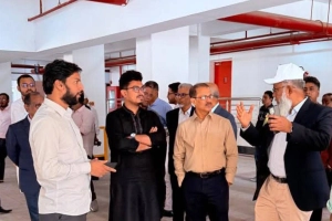 হল নির্মাণ ও সংস্কারের সময় ঢাবি শিক্ষার্থীদের স্থানান্তর করা হবে উত্তরায়