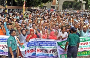 দাবি আদায় না হলে সোমবার থেকে মাধ্যমিক স্কুলে শাটডাউন