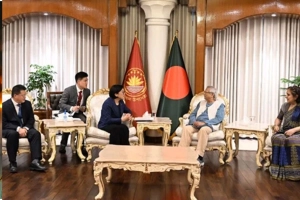 বাংলাদেশকে রপ্তানি হাব বানানোর সুযোগ দেখছে চীন