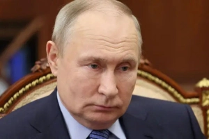 ইউক্রেন সেনা না সরালে যুদ্ধ থামবে না: পুতিন