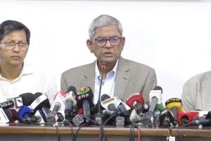 খালেদা জিয়াকে এখনই বিদেশে নেওয়া সম্ভব হচ্ছে না: মির্জা ফখরুল