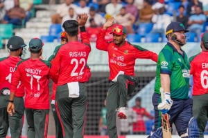 এক ম্যাচে পাঁচটি ক্যাচ: বিশ্বরেকর্ড গড়লেন তামিম