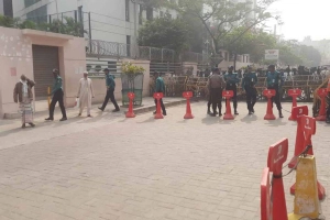 হাসপাতালে খালেদা জিয়ার নিরাপত্তার দায়িত্বে এসএসএফ সদস্যরা