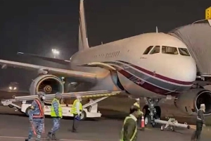 এয়ার অ্যাম্বুলেন্সে কারিগরি ত্রুটি, খালেদা জিয়ার লন্ডন যাত্রা বিলম্বিত