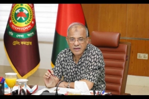 ফায়ার সার্ভিসের ভলান্টিয়ারদের প্রশিক্ষণের মান বাড়ানো হবে: স্বরাষ্ট্র উপদেষ্টা