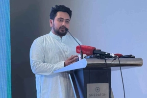 বিনিয়োগের বড় বাধা প্রশাসনিক সংস্কারের অভাব: নাহিদ ইসলাম