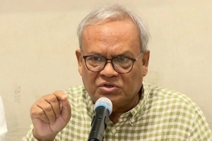 তারেক রহমানের দেশে ফেরা নিয়ে যা জানালেন রিজভী